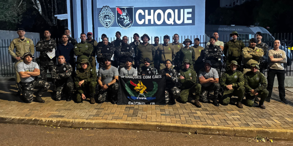 Canil do BPFRON se destaca em competição estadual de faro de drogas em Cascavel