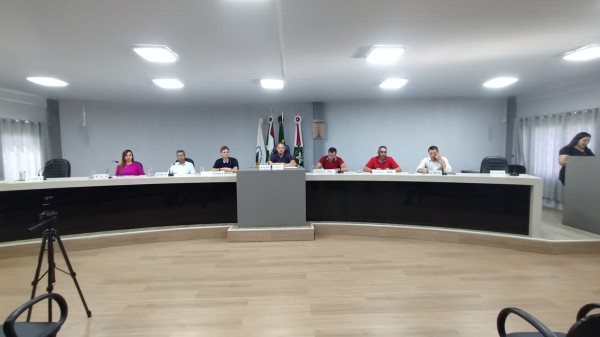 Agricultura e auxílio funeral foram pautas no Legislativo Cerqueirense