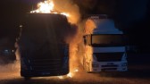 Incêndio destrói cabines de duas carretas estacionadas em Videira