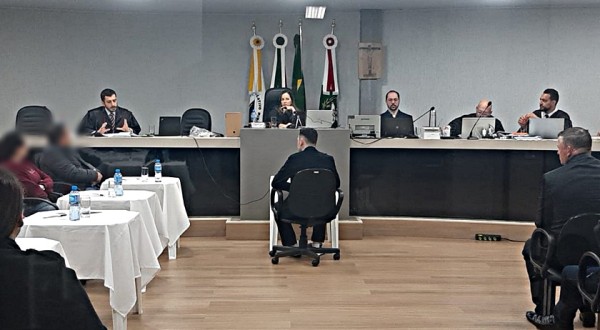 Acusado de assassinar duas pessoas, palmasolense senta no banco dos réus da comarca de Dionísio Cerqueira