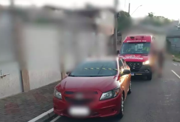 Criança morre ao ser esquecida dentro de carro em SC