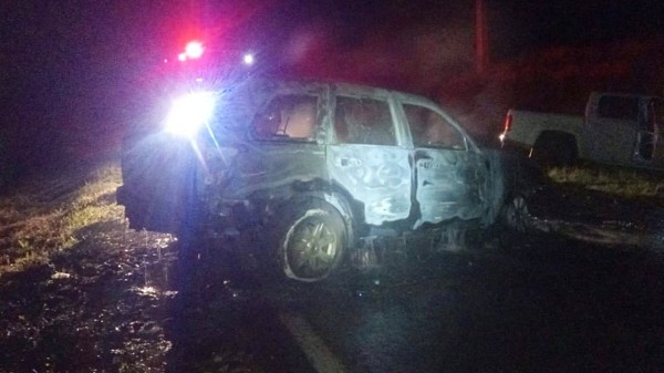 Tora de madeira na pista quase provoca tragédia na PR-886