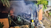 Incêndio destrói casa de madeira e mobiliza bombeiros no Oeste de SC