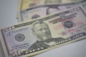 Indústrias pedem revogação de isenção de US$ 50 em plataformas digitais