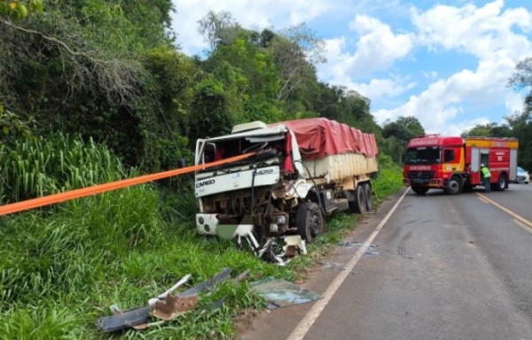 Motorista fica preso às ferragens em acidente na SC-157
