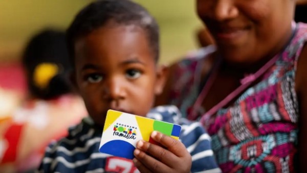 Caixa paga Bolsa Família a beneficiários com NIS de final 7