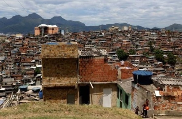 Brasil tem a segunda maior taxa do G20 de pessoas vivendo abaixo da linha de pobreza internacional