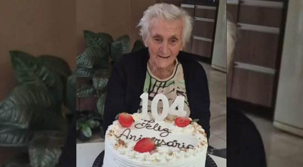 Idosa celebra 104 anos e inspira comunidade no Extremo-Oeste catarinense