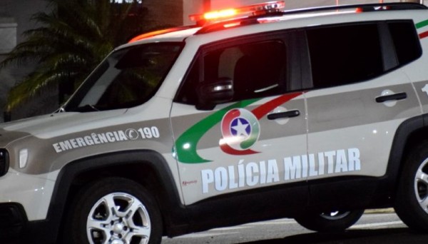 Veículo é apreendido após abordagem a condutor não habilitado