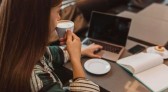 Estabelecimentos podem proibir uso de notebooks sem infringir a lei