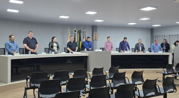 Câmara de Vereadores aprova duas moções e apresenta três projetos durante sessão ordinária