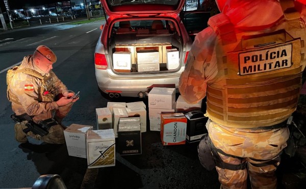 PM apreende dois carregamentos de vinhos contrabandeados da Argentina em menos de uma hora