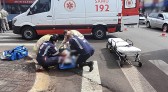 Motociclista fica ferida em colisão no cruzamento das Ruas Porto Alegre e São Paulo