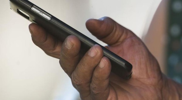 Agricultor do Oeste perde R$ 24 mil após comprar trator pelo Facebook