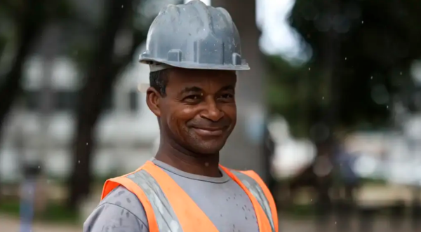 IR zero para quem ganha até R$ 5 mil já vale nos salários pagos este mês