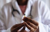 SUS oferece vacina e tratamento contra hepatites virais
