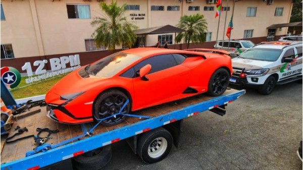 Carro de R$ 5 milhões é apreendido durante operação policial em SC