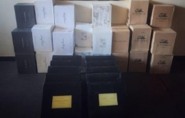 Polícia Militar apreende 262 garrafas de vinho contrabandeado