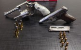 Duas pessoas são presas durante operação contra o comércio e posse ilegal de armas de fogo