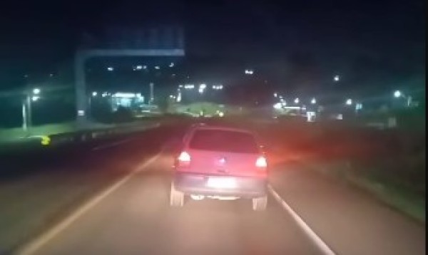 PRF flagra motorista embriagado, sem CNH e dirigindo em zigue-zague na BR-282