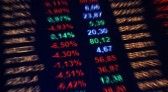 Ibovespa tem leve alta e quebra série histórica de quedas