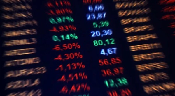 Ibovespa tem leve alta e quebra série histórica de quedas