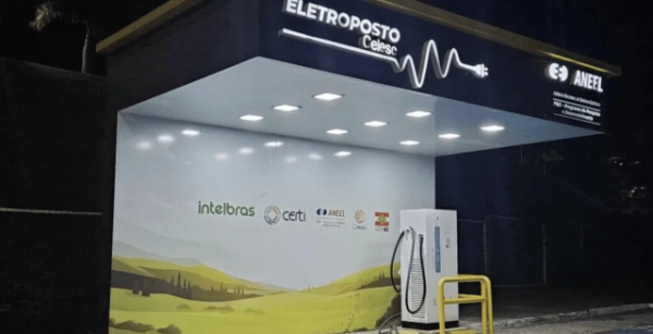 Celesc quer ampliar eletropostos públicos para 100 municípios de Santa Catarina até o fim do ano
