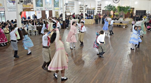 1° Café Colonial Sinuelo é realizado com sucesso