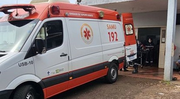Agricultor tem parte da perna amputada após acidente com trator