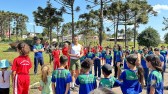 Crianças de programas sociais participam de atividade ambiental no 14º RCMec