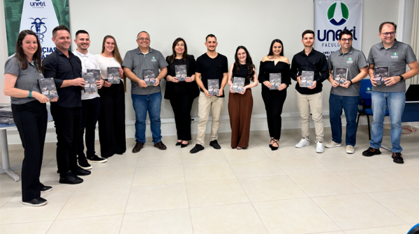 Livro une ciência e empreendedorismo na Trifronteira