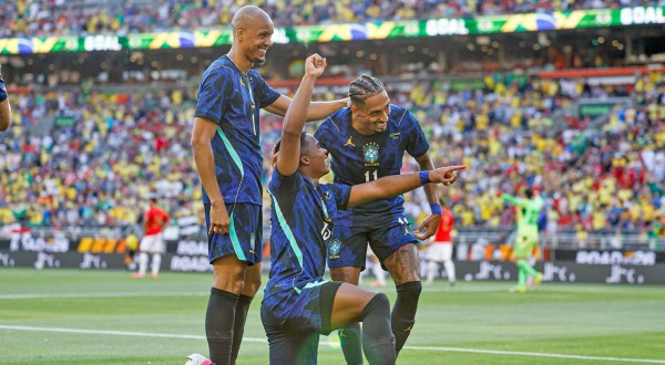 Brasil vence Egito e chega embalado para a estreia na Copa do Mundo