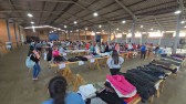 Mais de 4 mil peças de roupas são entregues para famílias pela Secretaria de Assistência Social