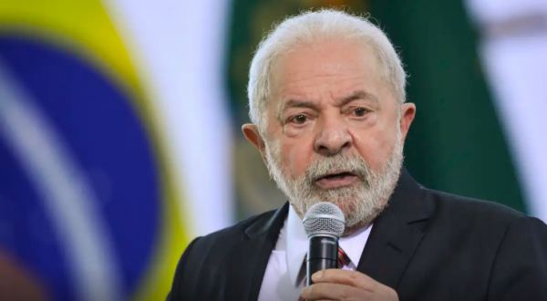 Presidente do PT reconhece falhas na campanha de Lula e admite falta de diálogo