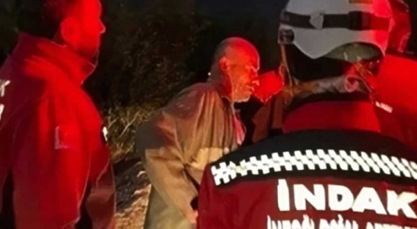 Bêbado 'desaparece' e ajuda amigos na busca por ele mesmo
