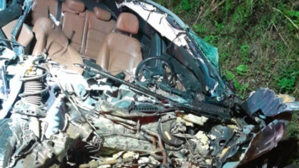 Batida entre automóvel e trator deixa vítima fatal no Meio-Oeste