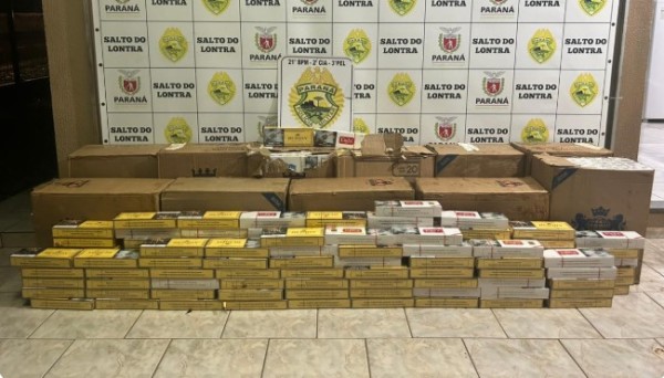 Polícia Militar apreende carga com 675 pacotes de cigarros contrabandeados