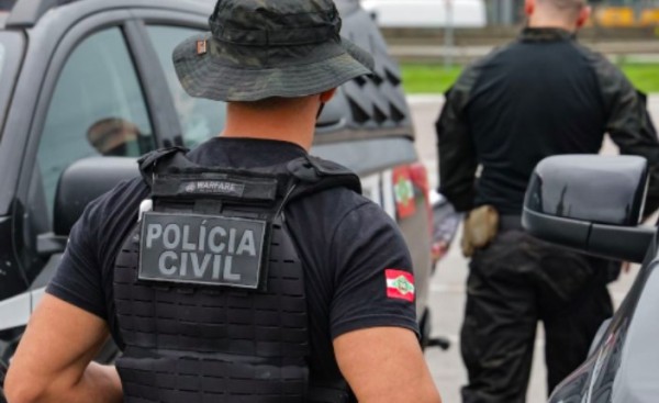 Polícia Civil já cumpriu quase 4 mil mandados de prisão no ano em SC; veja o ranking das delegacias