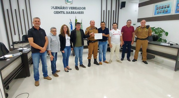 Sargento Sandro Luiz Pereira, da Polícia Militar do Paraná, é homenageado pelo legislativo bonjesuense