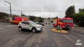Acidente em rotatória no centro deixa um ferido
