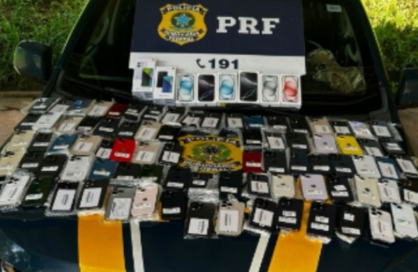 PRF apreende objetos avaliados em cerca de 500 mil reais na BR-282