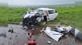 Mulher morre e seis pessoas ficam feridas em acidente entre três carros na BR-277