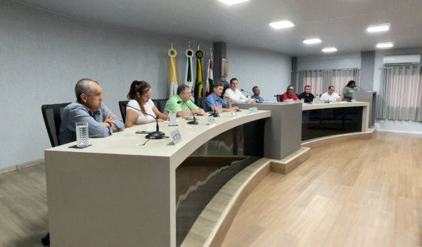 Projeto de parceria entre o Frigorífico Cooperunião e a empresa Carminatti é aprovado em sessão ordinária