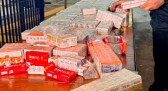 Motorista é preso com mais de 5,8 mil ampolas de remédios para emagrecimento escondidas em fundo falso