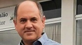 Prefeito de cidade do RS é morto a tiros dentro do gabinete