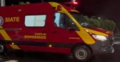 Condutora de motocicleta sofre ferimentos em colisão com automóvel