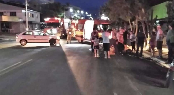 Motociclista fica ferido em colisão contra veículo
