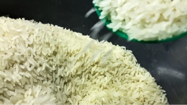 Importação de arroz: para consumidor, preço final do quilo será de R$ 4, afirma Governo