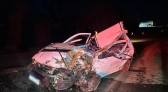 Duas pessoas morrem em acidente entre carro e caminhão na BR-163