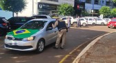 Patrulha Maria da Penha realiza blitz educativa sobre direitos da pessoa idosa